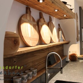 Altholzküche Eiche Ausstellung mit Mauerwerk Altholzküche Eiche Ausstellung mit Mauerwerk