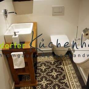 Holzwaschtisch  Holzwaschtisch