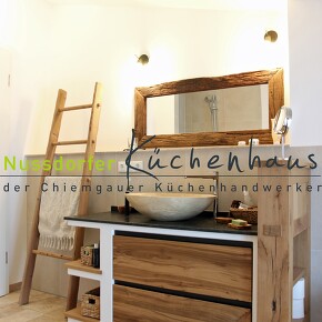 Badezimmer in Eiche gelölt aus Schreinerhand  Badezimmer in Eiche gelölt aus Schreinerhand