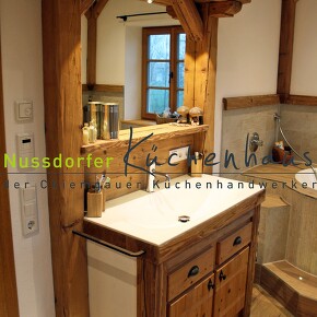 komplette Waschtischanlage aus Schreinerhand  komplette Waschtischanlage aus Schreinerhand