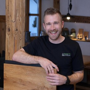 Andreas Schallinger Schreinermeister Verkauf/ Projektleiter Andreas Schallinger Schreinermeister Verkauf/ Projektleiter