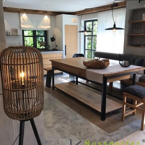 Ausstellung Massivholztisch Wasserburg  Ausstellung Massivholztisch Wasserburg