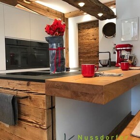 moderne Küche Altholz mit matter weißer Front Küchenblock moderne Küche Altholz mit matter weißer Front Küchenblock