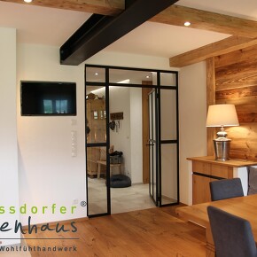 Essbereich im Loftcharakter mit Altholz  Essbereich im Loftcharakter mit Altholz