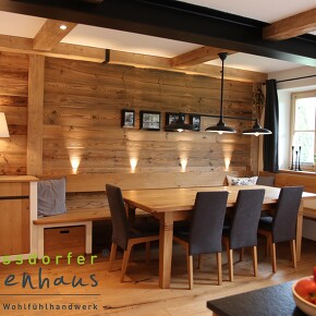 Essbereich im Loftcharakter mit Altholz  Essbereich im Loftcharakter mit Altholz