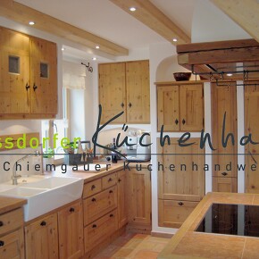 Bauernküche im ländlichen Stil  Bauernküche im ländlichen Stil