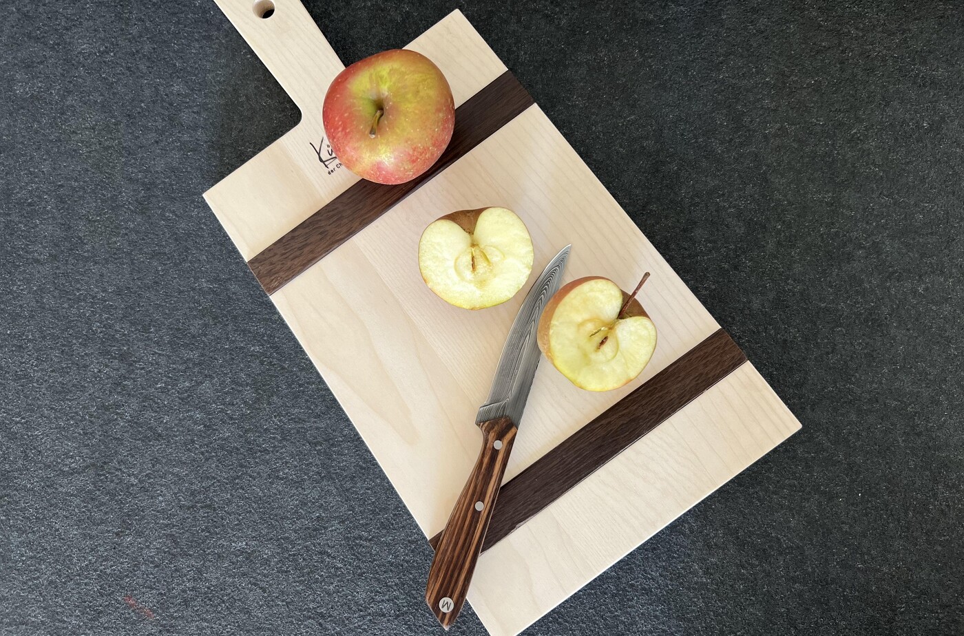 Küchenbrett - formschlüssige Holzverbindung schräg Küchenbrett - formschlüssige Holzverbindung schräg