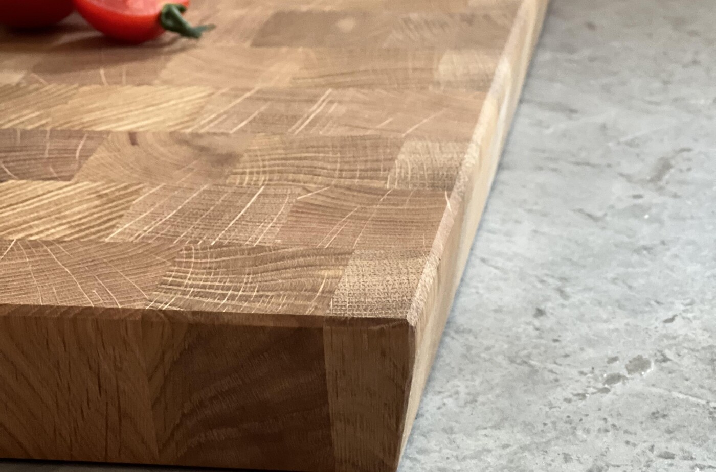 Hirnholz - exklusives Schneidebrett aus Eiche massiv Hirnholz - exklusives Schneidebrett aus Eiche massiv