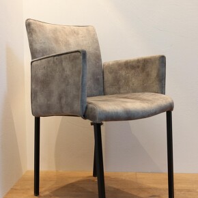 1 Stuhl Sessel v. Pallestrang 1 Stuhl Sessel v. Pallestrang