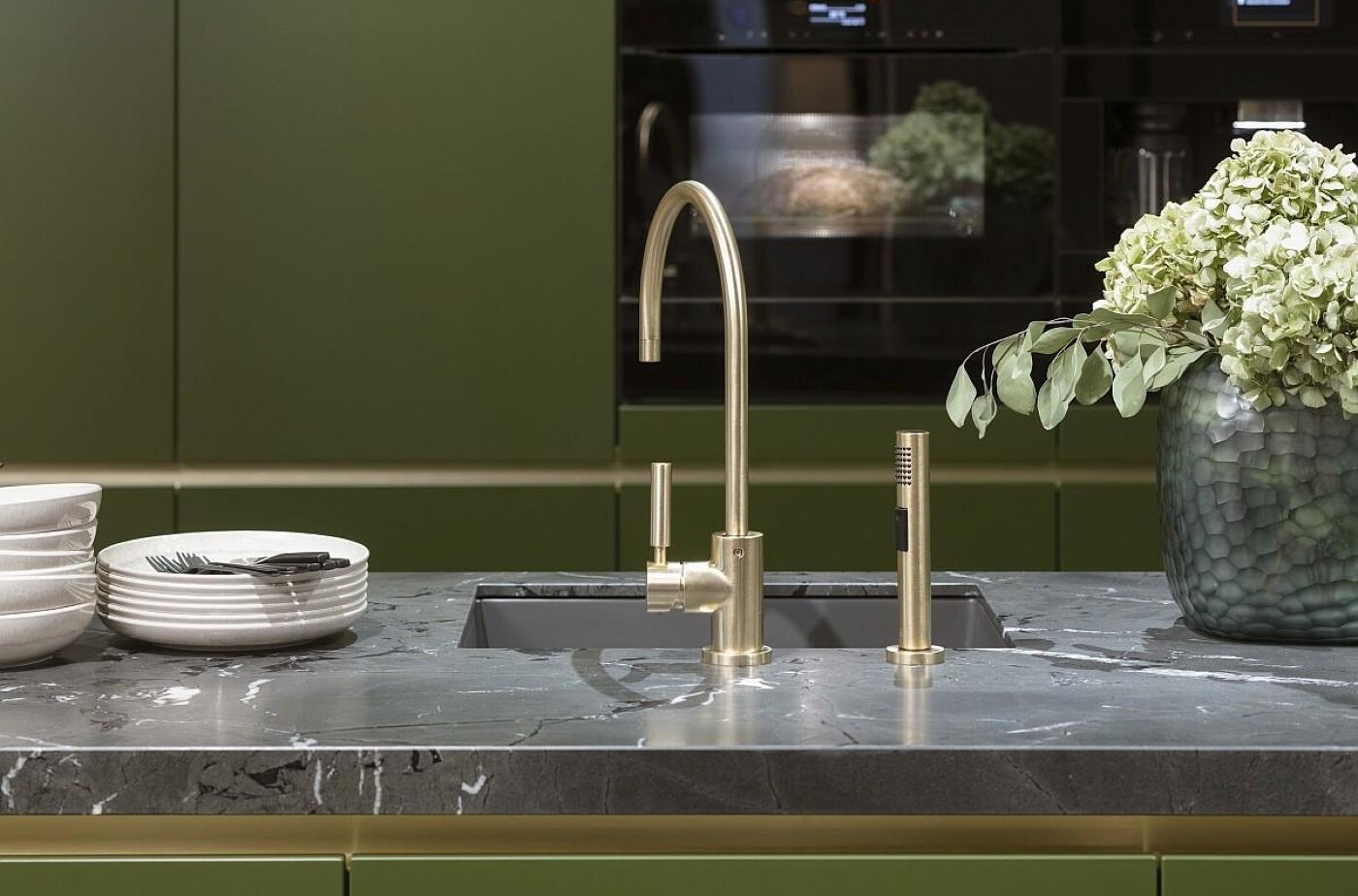 Natursteinarbeitsplatten sind nicht gegen alles gefeit! Natursteinarbeitsplatten sind nicht gegen alles gefeit!