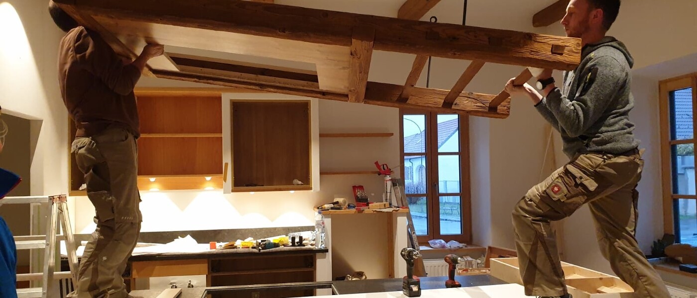 Jede Küche steht und fällt mit der Montage. Jede Küche steht und fällt mit der Montage.